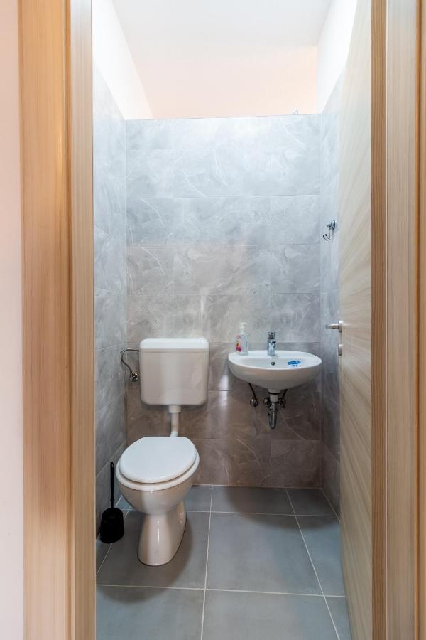 Apartments Mihael Сплит Екстериор снимка