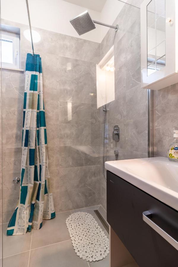 Apartments Mihael Сплит Екстериор снимка