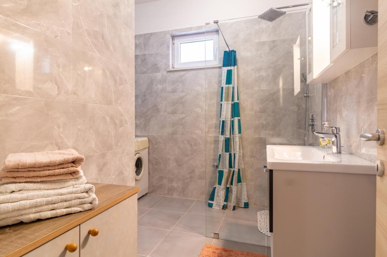 Apartments Mihael Сплит Екстериор снимка