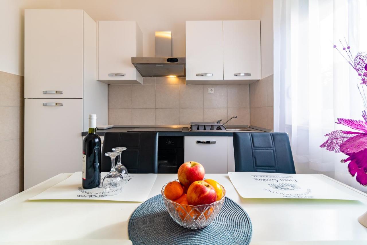 Apartments Mihael Сплит Екстериор снимка